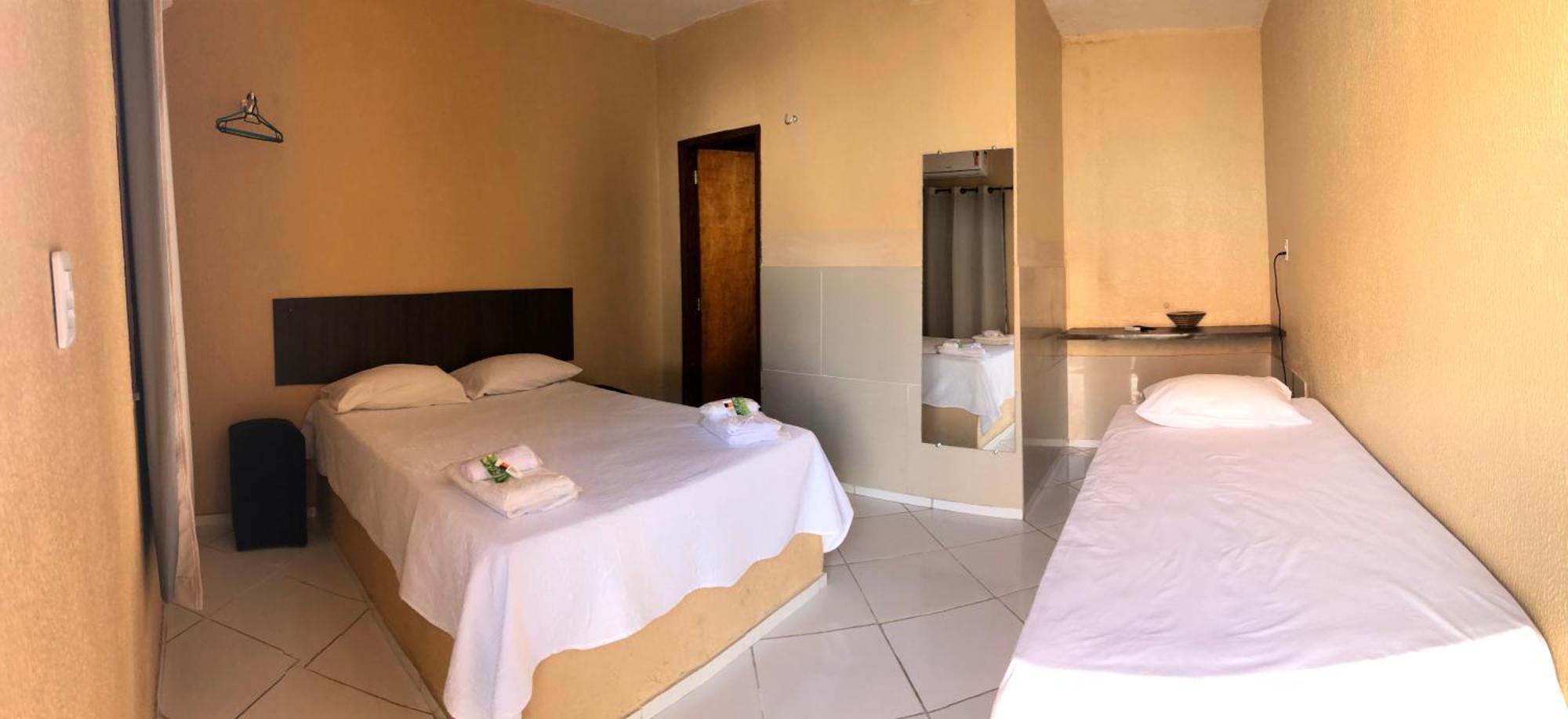 Hotel Pinto Martins Camocim Esterno foto